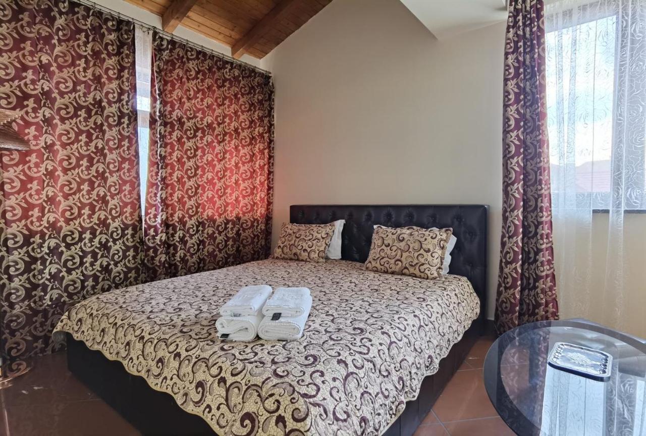 Liberty Rooms Făgăraş Extérieur photo