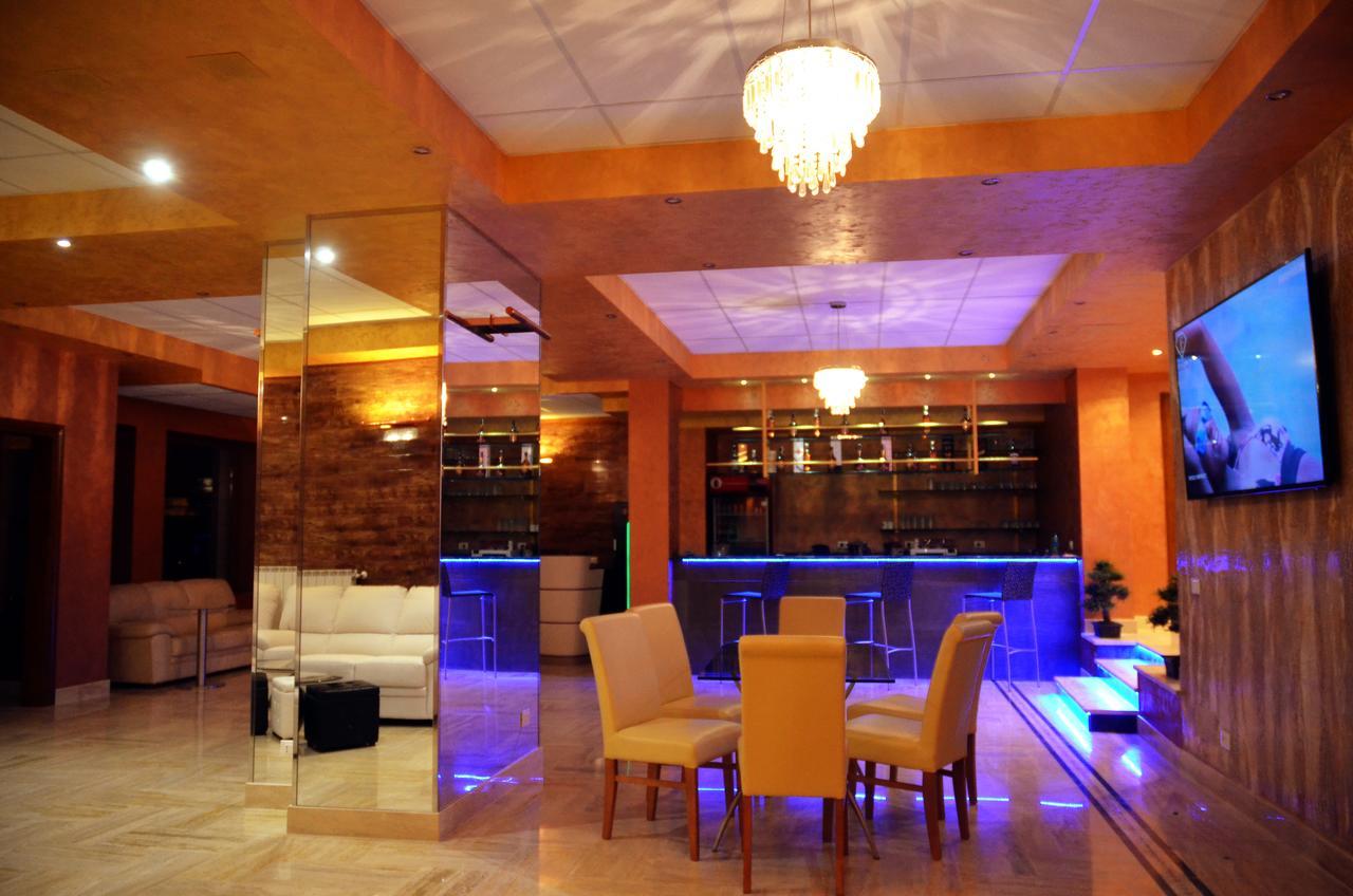 Liberty Rooms Făgăraş Extérieur photo