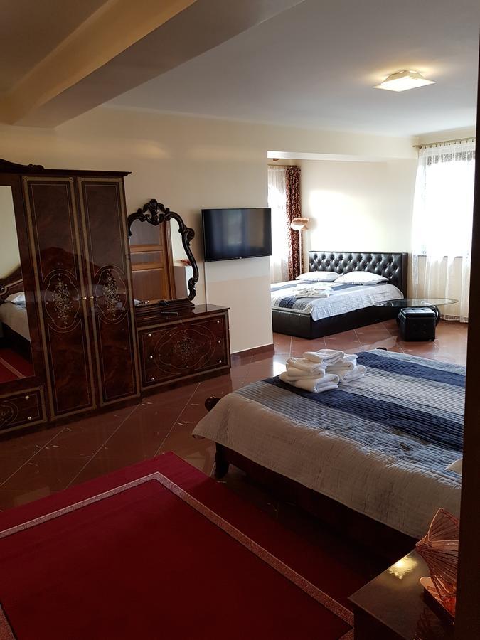 Liberty Rooms Făgăraş Extérieur photo