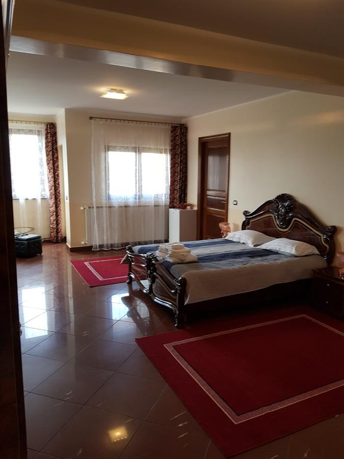Liberty Rooms Făgăraş Extérieur photo
