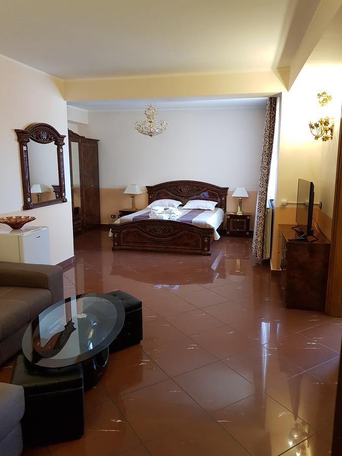Liberty Rooms Făgăraş Extérieur photo