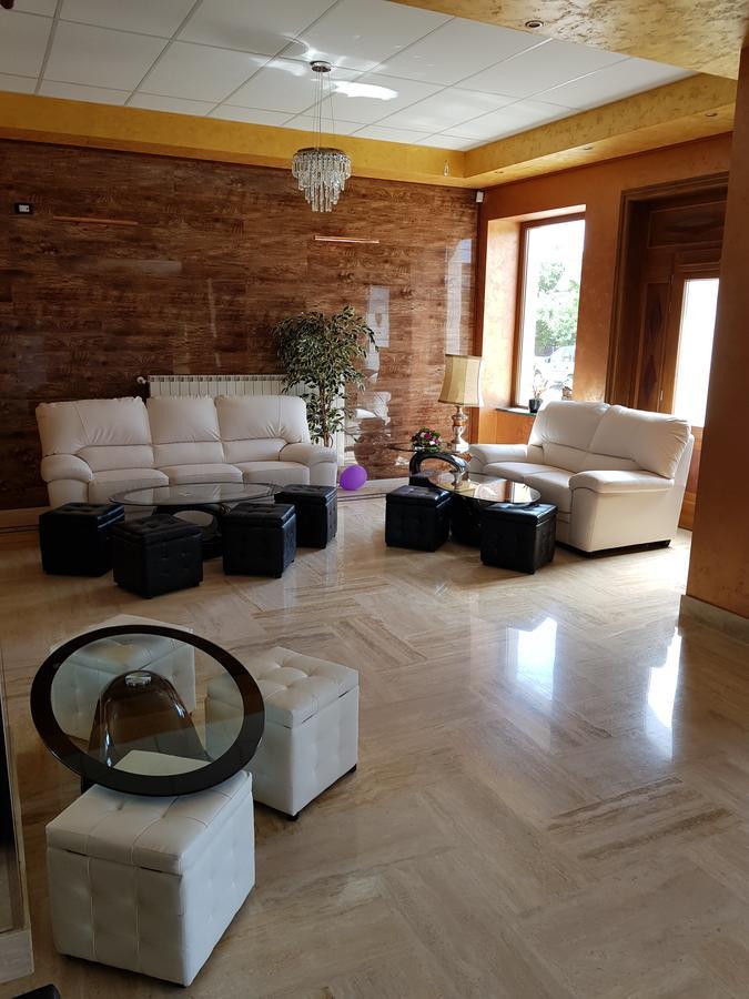 Liberty Rooms Făgăraş Extérieur photo